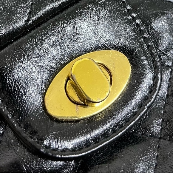 Vintage Black Quilted Gold Chain Handbag - Picture 8 of 10